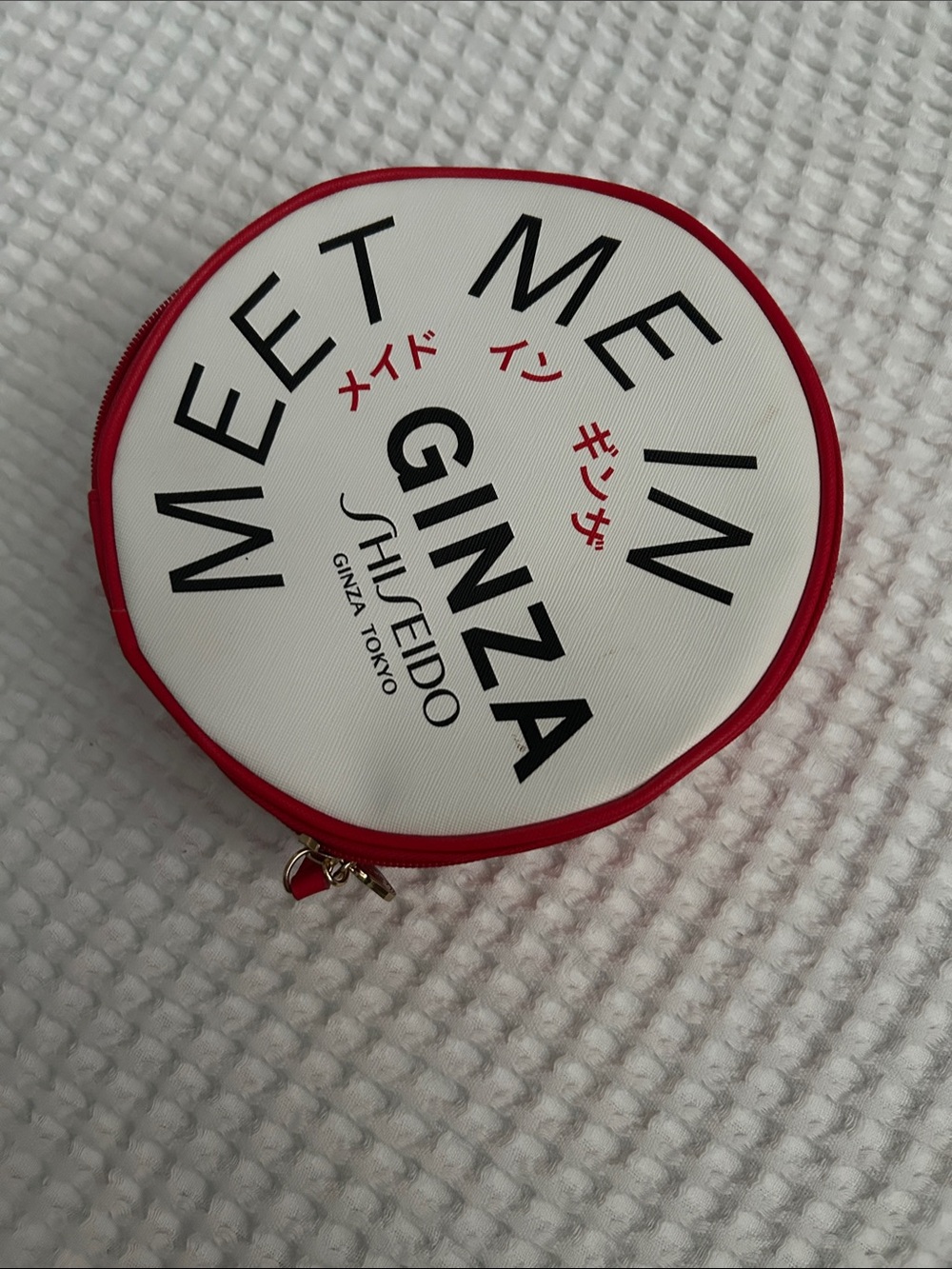 Shiseido Round Ginza Pouch in White and Red